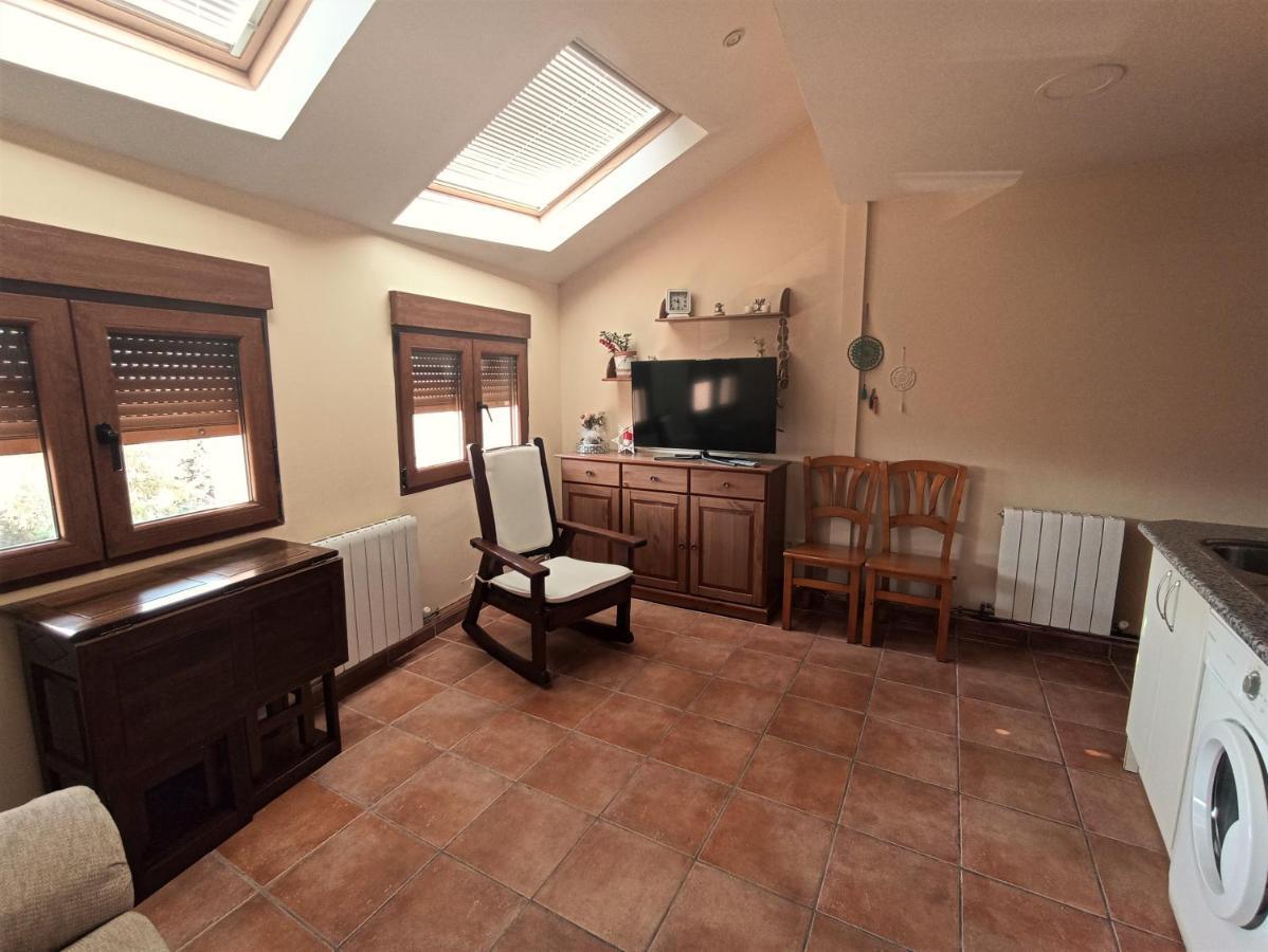 El Rincon Del Sanabres, Penalara Apartment Rascafría Екстериор снимка